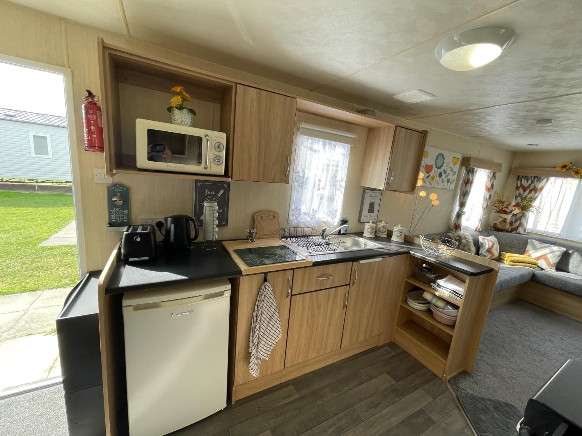 3 Bedroom Caravan, Edi Rita, Robin Hood, Pet Friendly Meliden 외부 사진